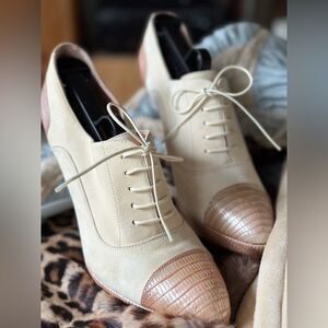 Ralph Lauren Collection Cream Suede Pink Embossed Snake Italian Stiletto Oxford